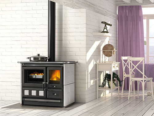 Cucina a legna con forno ROSA XXL maiolica funzionamento casa ...