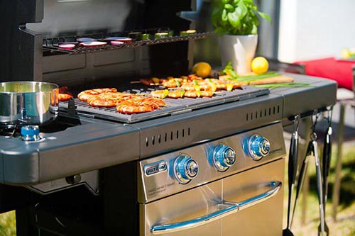 Barbecue a Gas Master 3 funzionamento ...