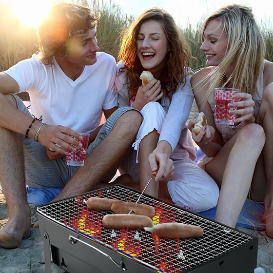 Barbecue a carbone portatile utilizzo ...