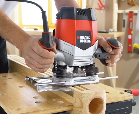 Incisione del Black Decker Fresa Legno ...