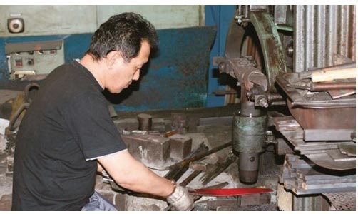 lavorazione dei Coltelli giapponesi ...