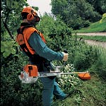 Decespugliatore al lavoro ...