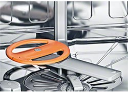 Particolare della Lavastovoglie ESL67070R ...