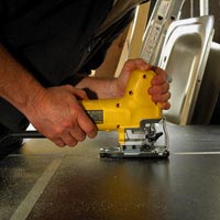 Seghetto Alternativo DeWALT DW343K in uso ...