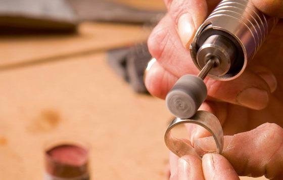 smerigliatura dell'Incisore Dremel Fortiflex ...