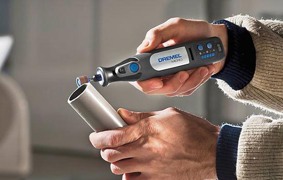 smerigliatura plastica del multiutensile Dremel Micro ...