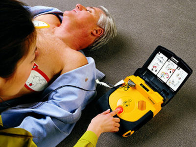 Defibrillatore semiautomatici funzionamento paziente ...