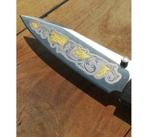 coltello con Lama con Incisione in Oro 24KT lama incisione ...