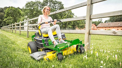 Trattorini Rasaerba Jonsered Z335E a raggio di sterzata zero utilizzo rasatura ...